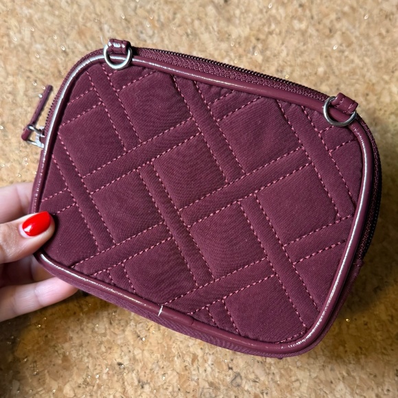 Vera Bradley On-The-Square Small Wristlet Wallet Purple Color 2 Full Zip - Picture 2 of 4